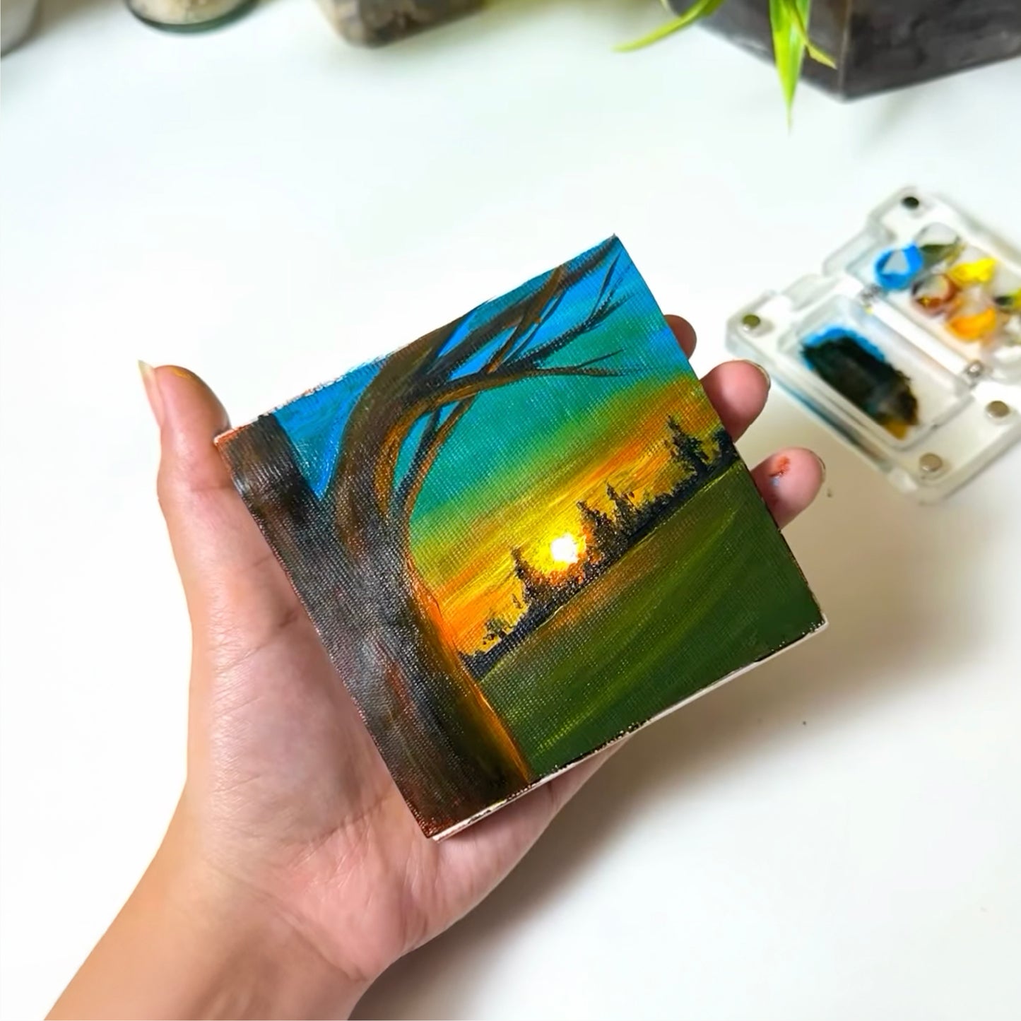 The Crafthives Mini Travel Art Kit- Acrylic - The Crafthives