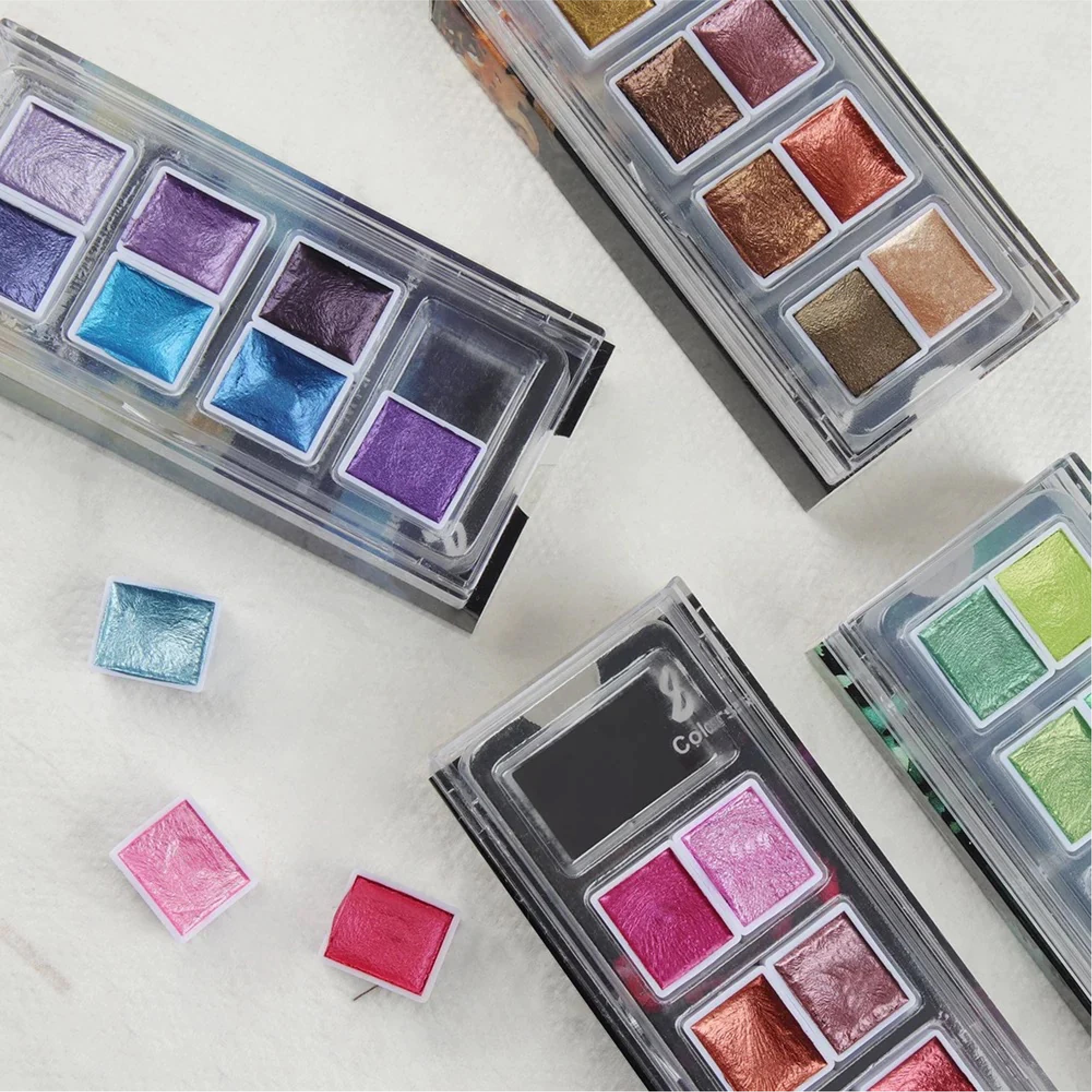 The Crafthives Shimmer Watercolor Set – Gold Magic (8 Metallic Pearlescent Shades)