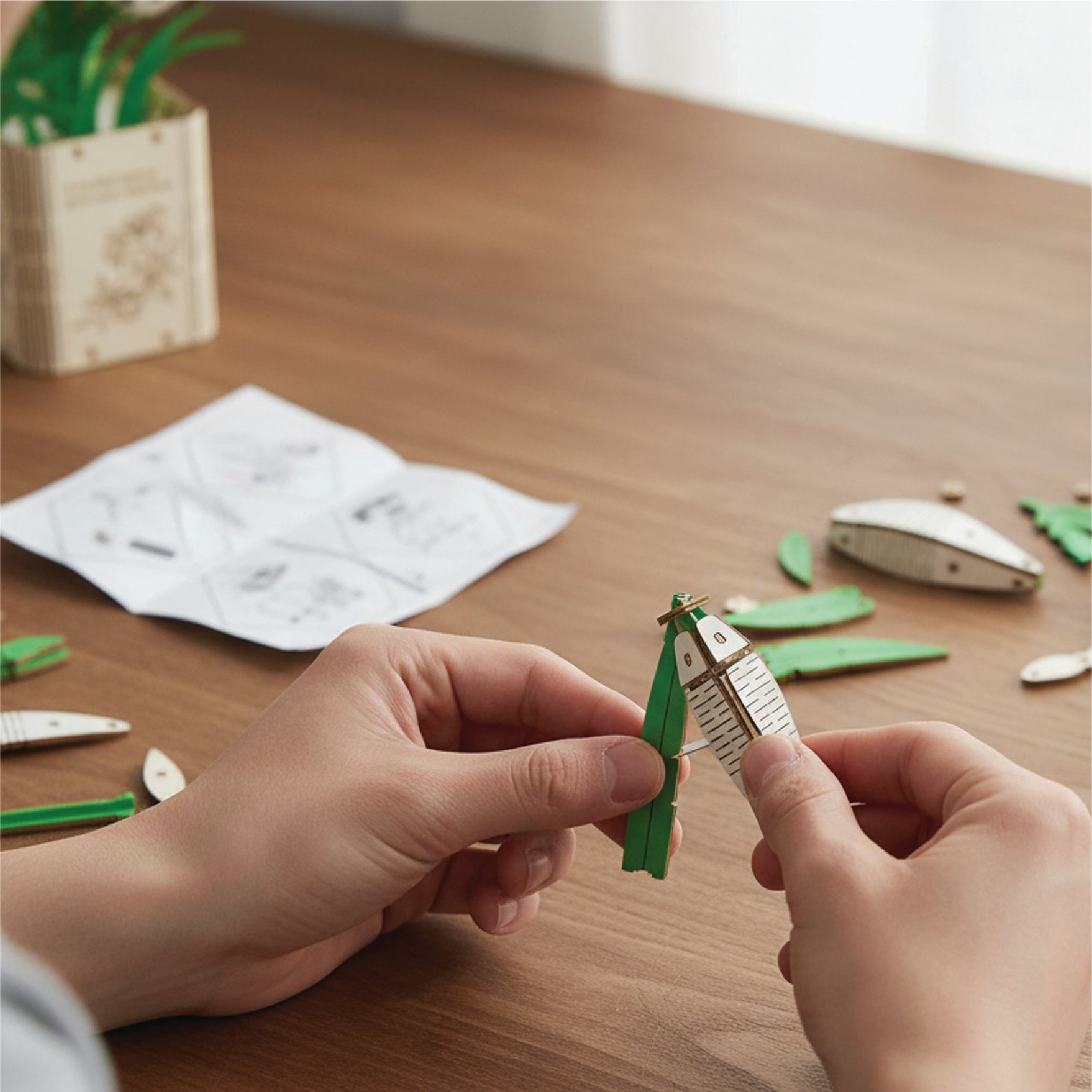 DIY Wooden Flower 3D Wooden Puzzle : Lilly